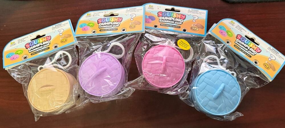 1PK NEW Mystery Color Squishy Dumpling Backpack Clip Keychain Hanging VIRAL Toy